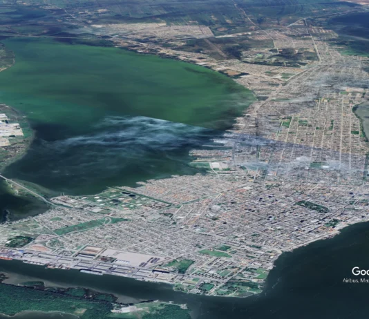 Rio Grande: Uma Jornada Histórica da Fortaleza à Cidade Cosmopolita Vista aérea do município de rio Grande,